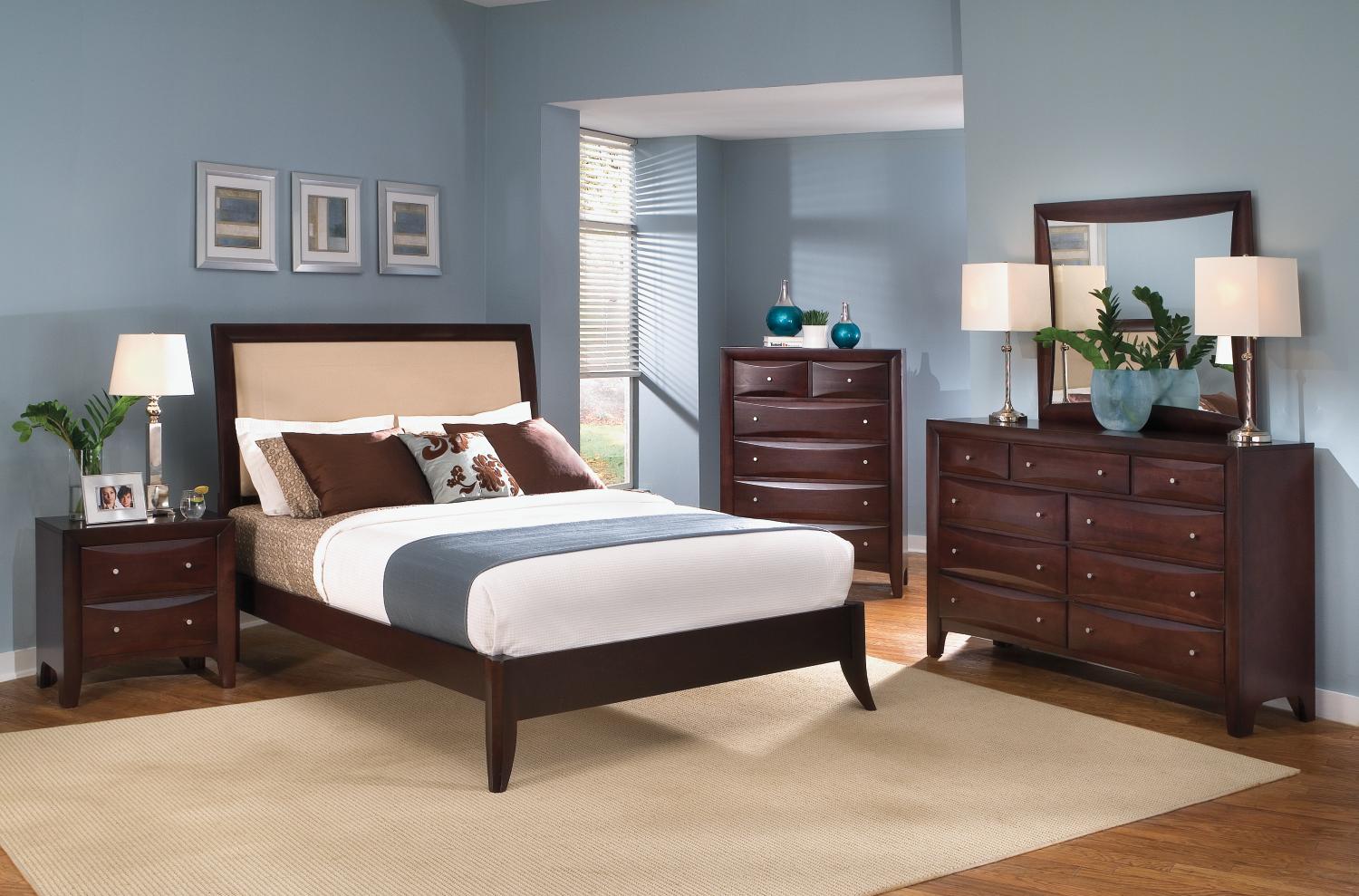 Clarion 5-pc Queen Bedroom Package