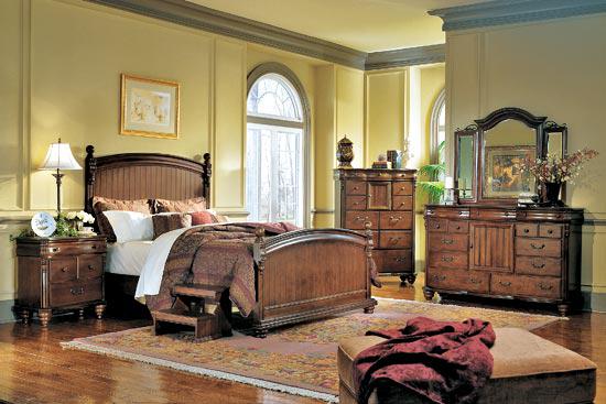 Vineyard Manor King 5-pc Bedroom Package