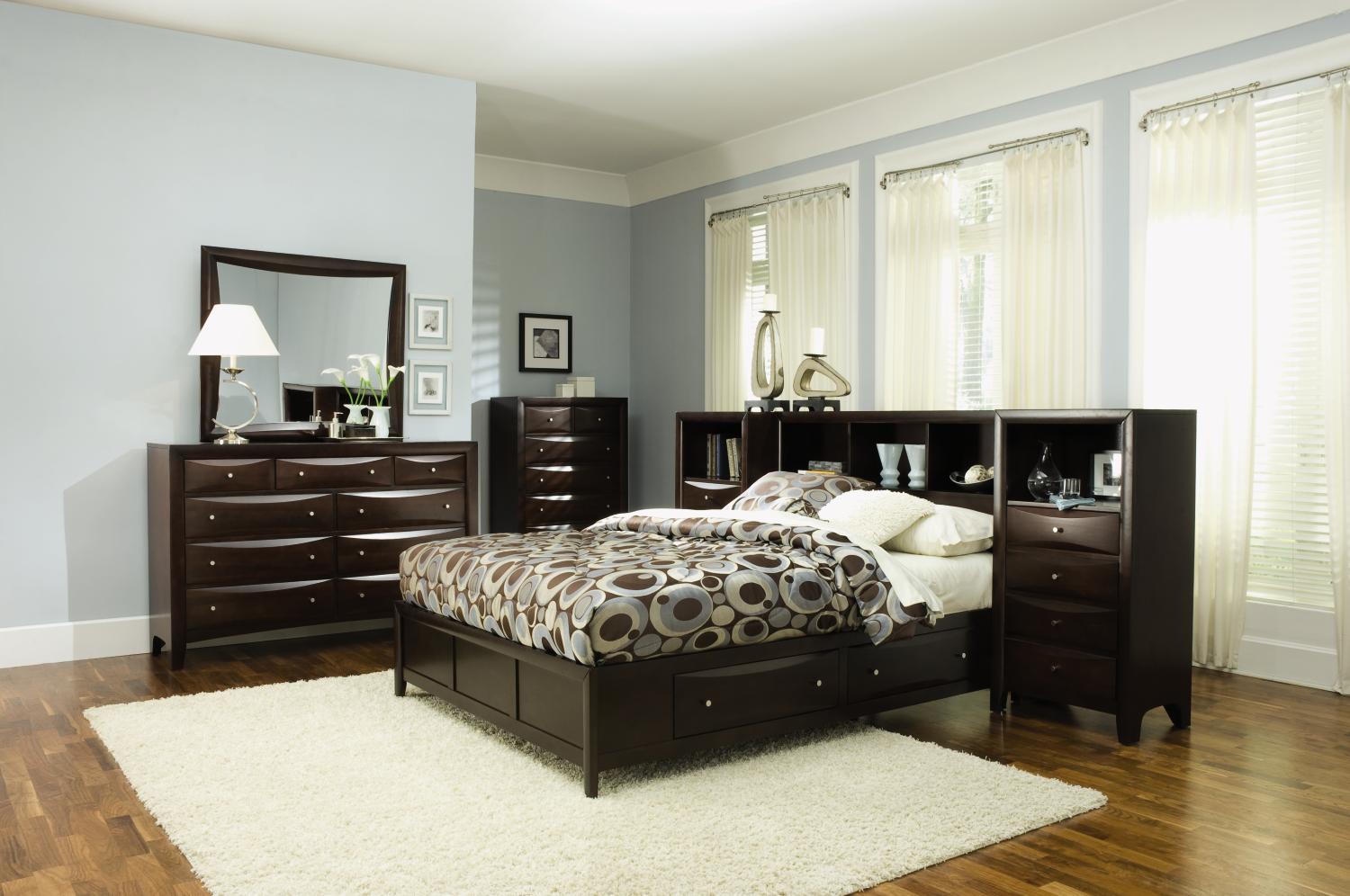 Clarion 7-pc King Wall Bedroom Package