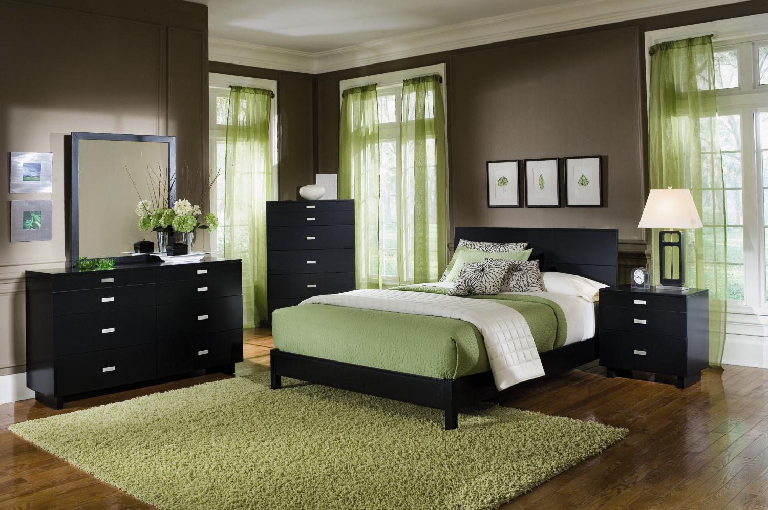 Metro Black 5-pc Queen Platform Bedroom Package