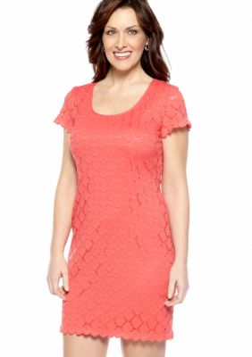 Ronni Nicole Cap-Sleeved Stretch Lace Dress