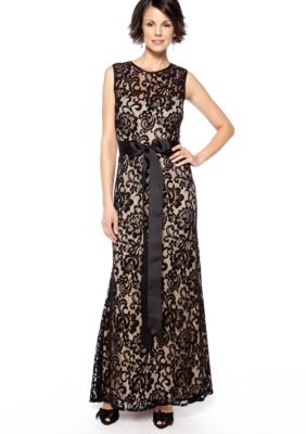 Betsy & Adam Sleeveless Allover Lace Gown