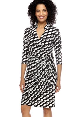 Maggy London Three-Quarter Sleeved Printed Wrap Dress