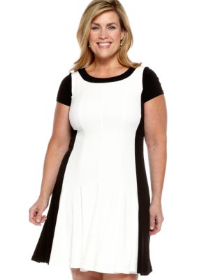 London Times Plus Size Short-Sleeved Fit and Flare Colorblock Dress