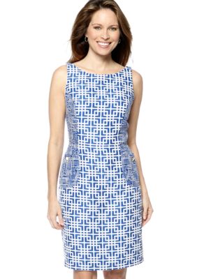 Gabby Skye Sleeveless Jacquard Printed Shift Dress