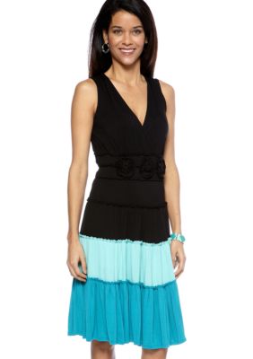 Sangria Petite Sleeveless Colorblock Dress