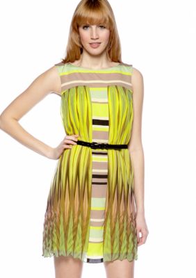 Jessica Simpson Sleeveless Pleated Belted Dress
