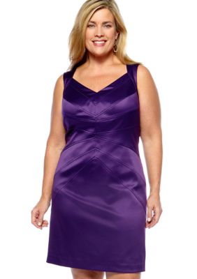 Jessica Simpson Plus Size Sleeveless Pin-Tuck Shift Dress