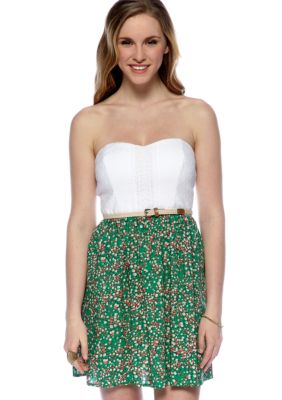 Trixxi Eyelet Sweetheart Top Floral Eyelet