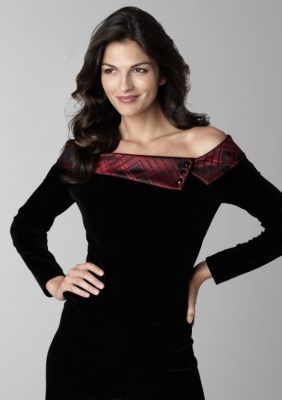 Alex Evenings Velvet Three Button Top