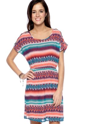Pinky Short Lattice Sleeve Dress