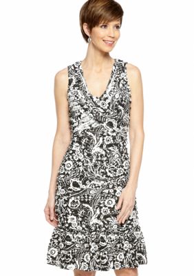 Robbie Bee Plus Size Sleeveless Eyelash Sheath Dress