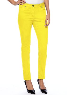 TWO by Vince Camuto 5 Pocket Jean