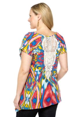 New Directions Weekend Plus Size Sharkbite Top with Crochet Back