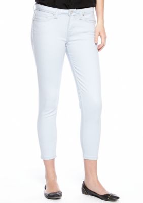 Levi's Cropped Notch Pocket Legging in Pale Blue