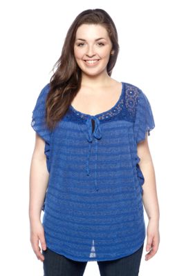 Eyeshadow Plus Size Flutter Sleeve Crochet Top