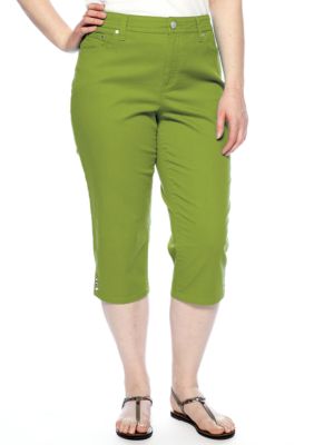 New Directions Weekend Plus Size Colored Crop with Embroidered Flap Pockets