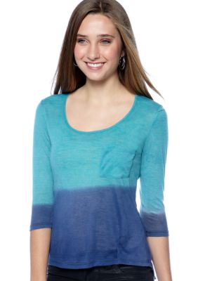 Red Camel Three-Quarter Sleeve Top