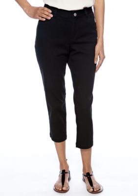Skye's the Limit Petite Essential Zip Pocket Capri