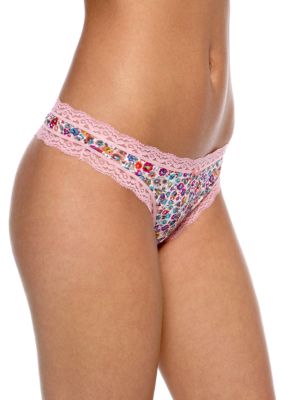 DKNY Signature Lace Thong - 576000