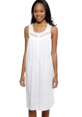 Kim Rogers Solid White Woven Gown