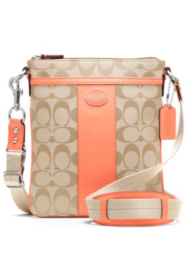 COACH SIGNATURE SWINGPACK