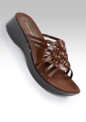 Bare Traps Option Sandal