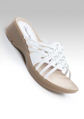 Bare Traps Option Sandal