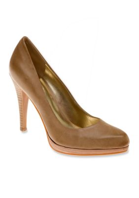 Nine West Rocha Pump-Extended Sizes Available