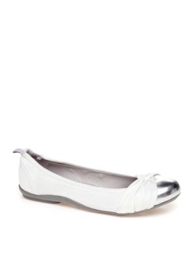 DKNY/Donna Karan Sophie Flat
