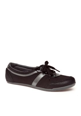 DKNY/Donna Karan Waverly Sneaker