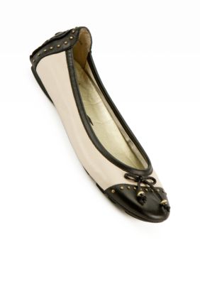 AK Anne Klein Buttons Flat