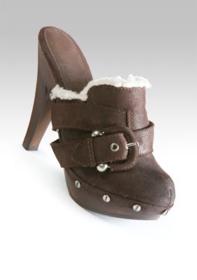 Fergie Kikapu Clog