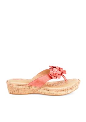 Born Kornelia Wedge