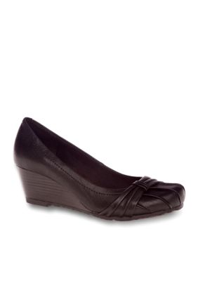 Kim Rogers&reg; Becky Wedge