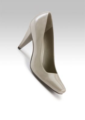 Kristin Davis Mildred Pump