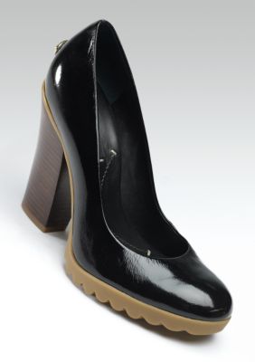 BCBGMAXAZRIA Brent Platform Patent Pump