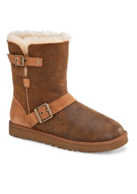 UGG&reg; Australia Classic Short Dylyn Boot