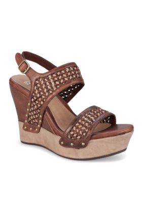 UGG Australia Assia Wedge