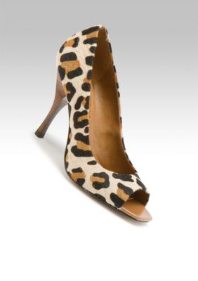 BCBGeneration Ariel Pump