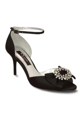 Nina Ferrara Sandal