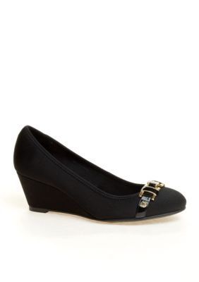 Bandolino Homerun Wedge Pump