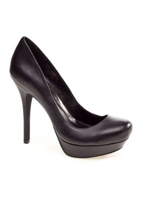 Jessica Simpson Given Pump