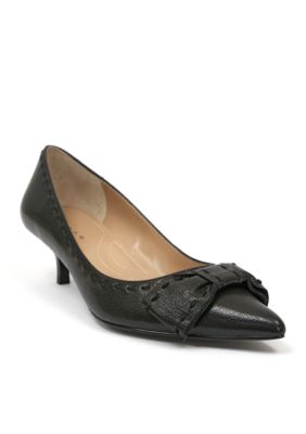 Tahari Marjorie Pump