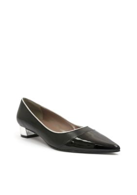 Tahari Kat Pump