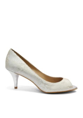 Tahari Marie Pump