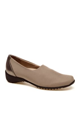 Munro Traveler Stretch Slip On - Available in Extended Sizes and Widths