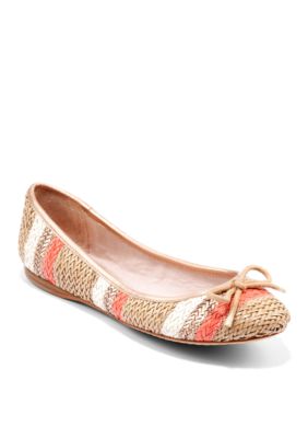 Vince Camuto Lyon Flat