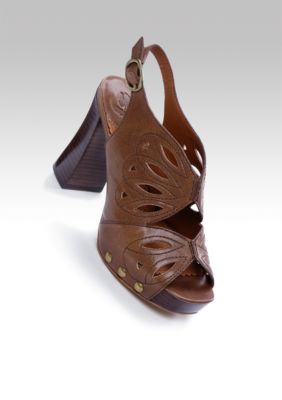 Lucky Brand Nerin Pump