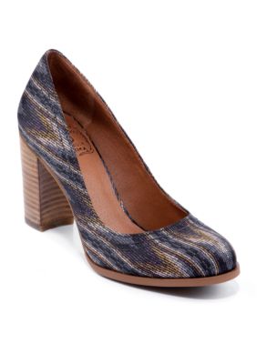 Lucky Brand Sofi Pump
